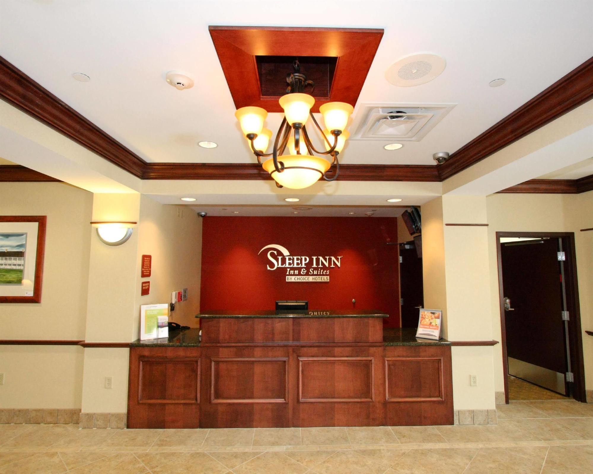 Holiday Inn Express & Suites Clear Spring By Ihg Exterior foto