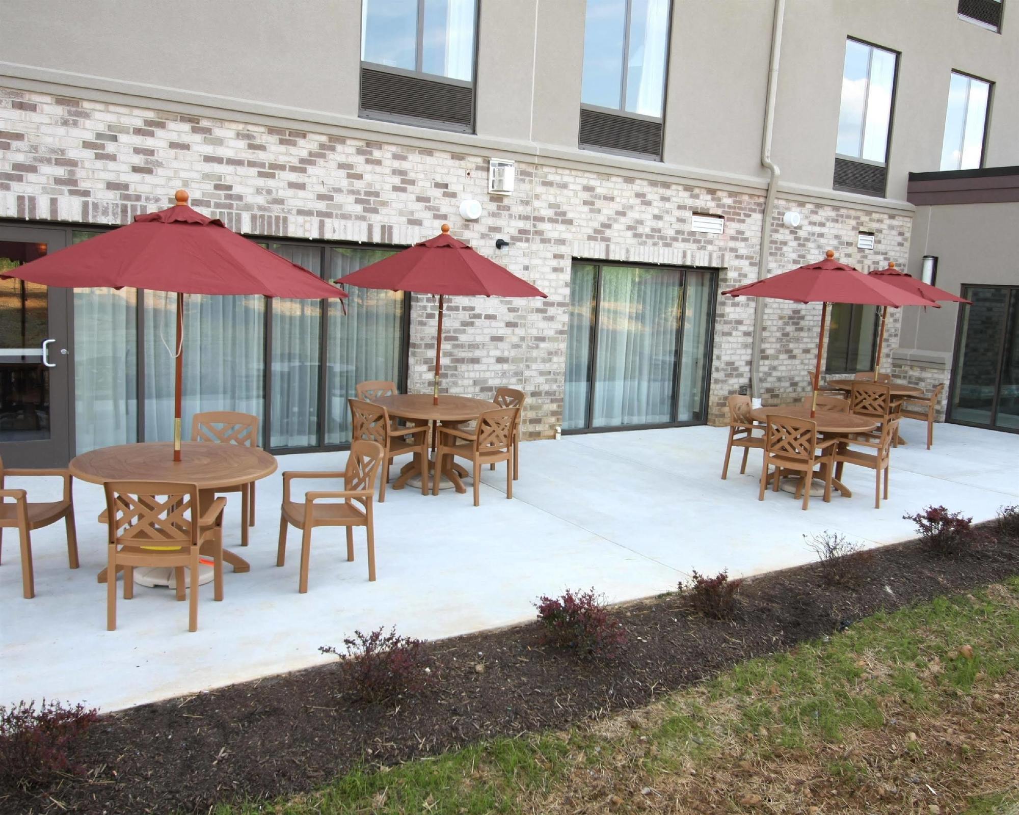 Holiday Inn Express & Suites Clear Spring By Ihg Exterior foto